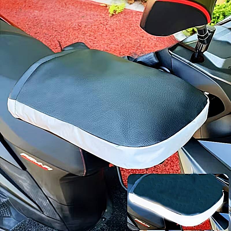 Теплая защита рук на руль мотоцикла, электроскутера, кожзаменитель с мехом, черная (к-т 2 штуки)